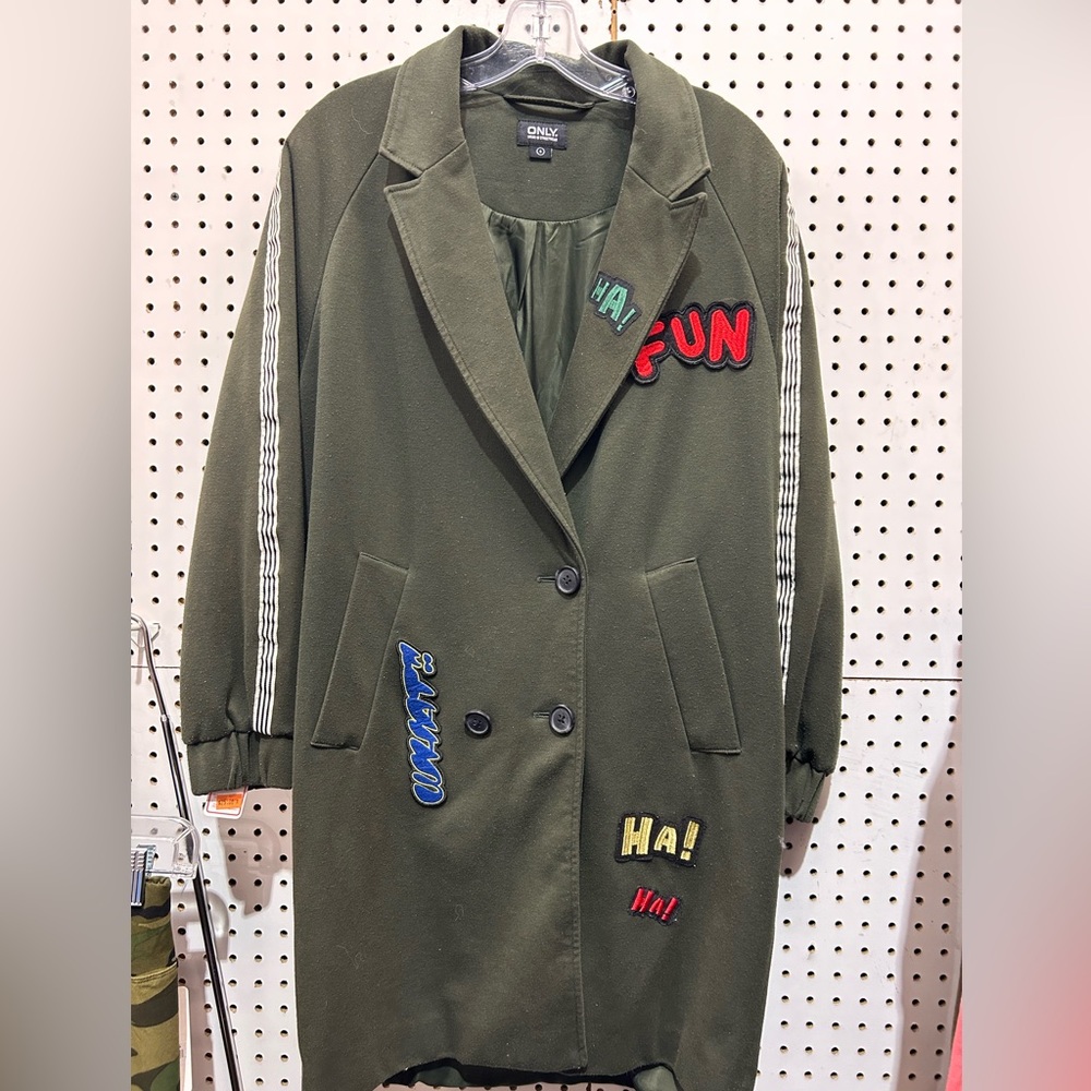 ONLY True Streetwear Women's Size S, Forrest Green, Full Zip Jacket w. Words